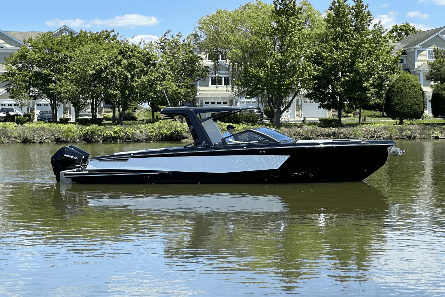 Aviara AV32 Outboard