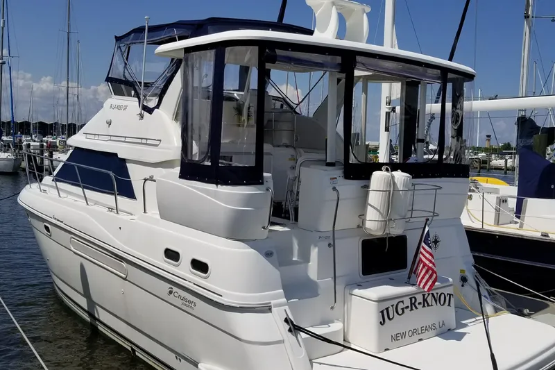 Jug-r-knot Yacht Photos Pics 
