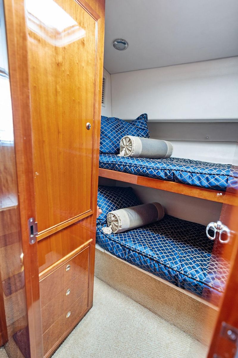 2001 Riviera 48 
