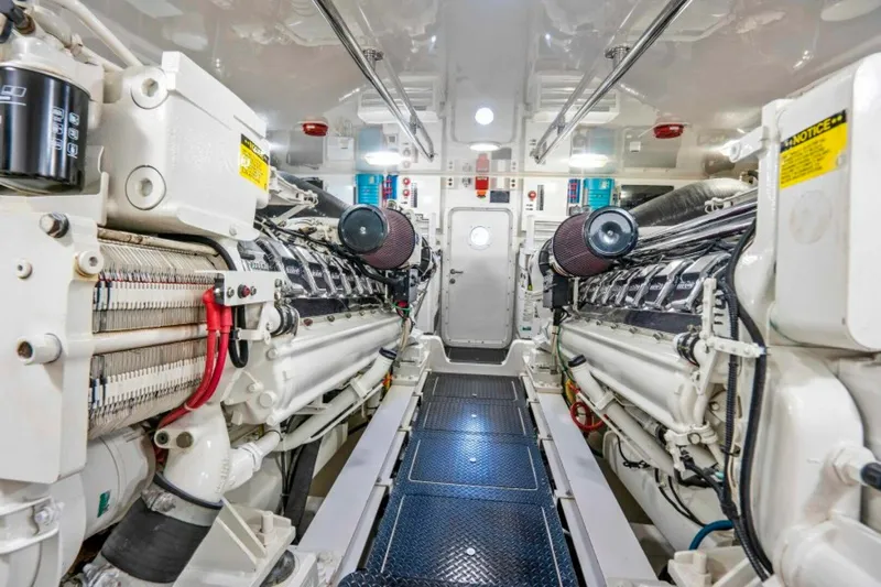 Last Call Yacht Photos Pics 