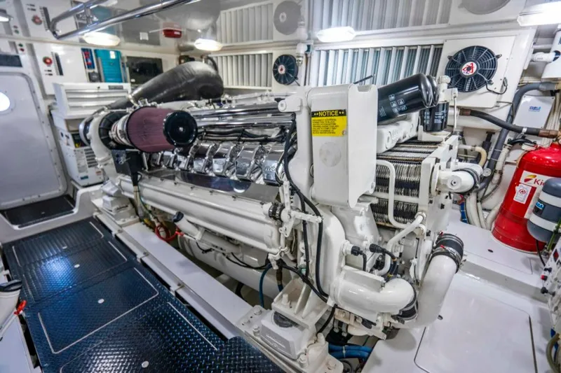 Last Call Yacht Photos Pics 