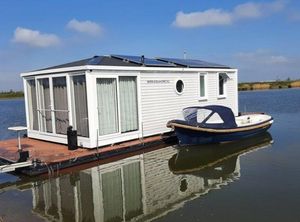 2016 Aquahome Houseboat STE