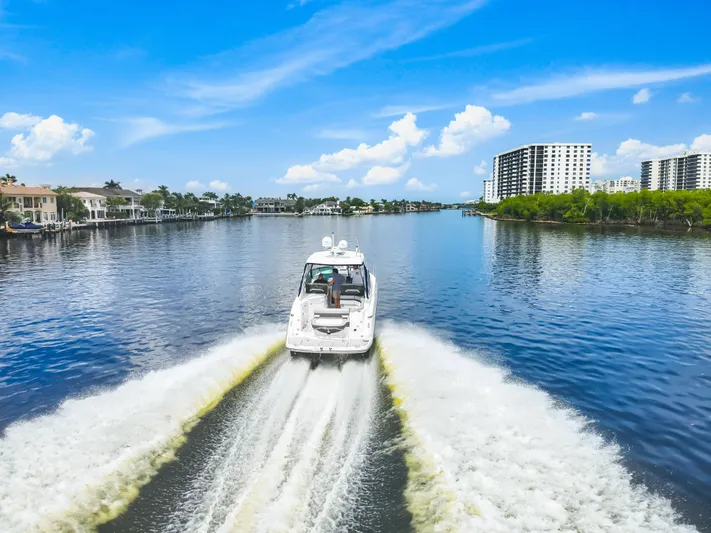 Gettin Trashy Yacht Photos Pics 