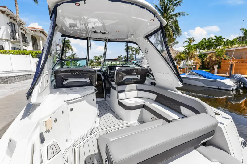 Gettin Trashy Yacht Photos Pics 