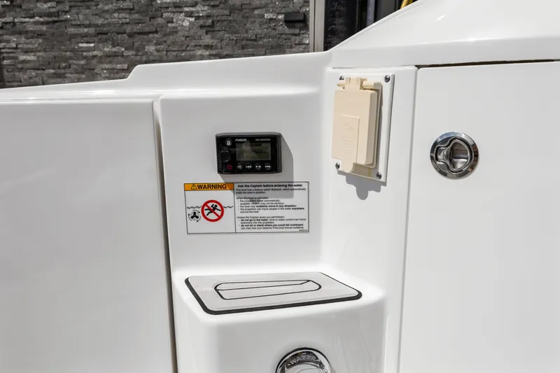 Gettin Trashy Yacht Photos Pics 