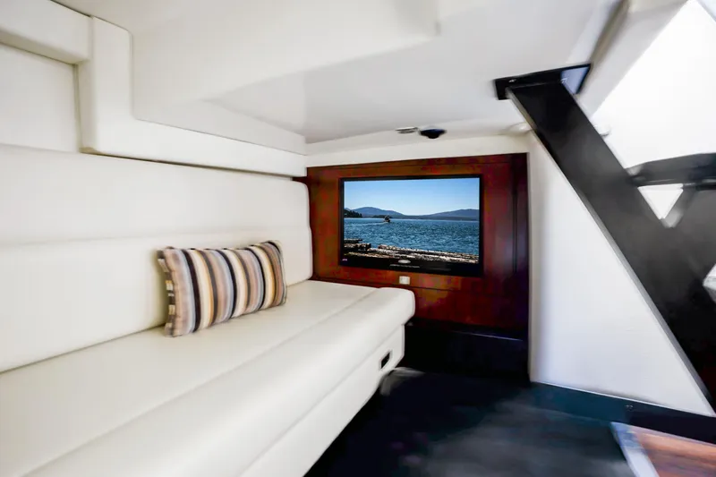 Gettin Trashy Yacht Photos Pics 