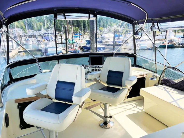 Bleu Fish Yacht Photos Pics FB1