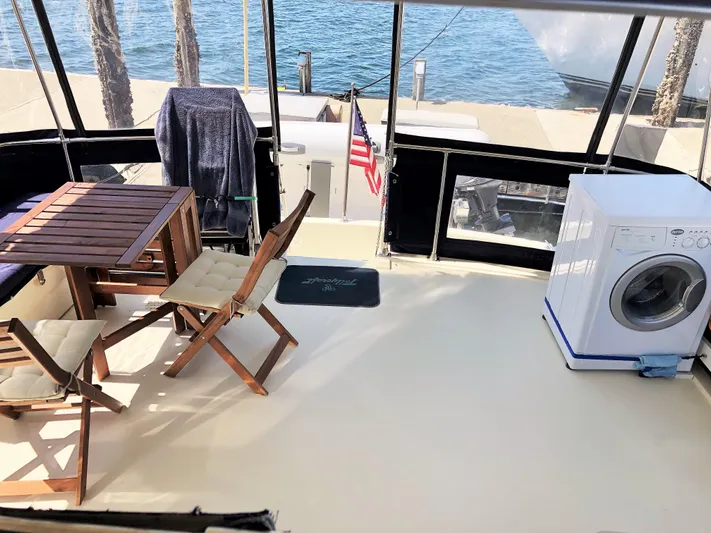 Bleu Fish Yacht Photos Pics Aft deck 2 - old photo