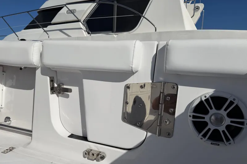  Yacht Photos Pics 2024 Sportsman Open 282TE Center Console boat interior with speaker and seating.