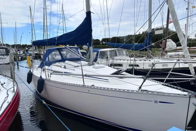 2001 Dufour 30 Classic