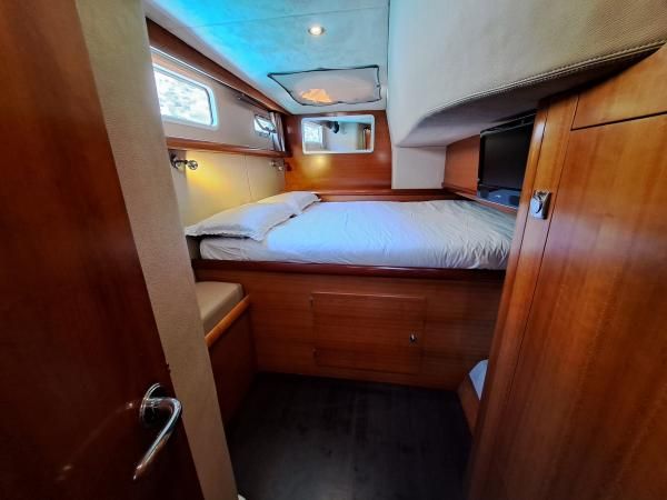 2010 Fountaine Pajot 46 