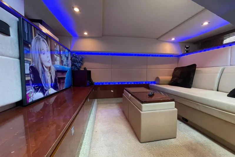  Yacht Photos Pics Luxurious interior of 2010 Sea Ray 450 Sundancer yacht with modern entertainment system.