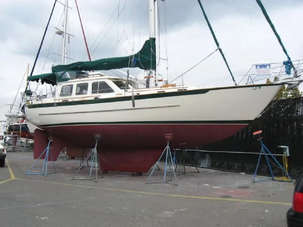  Yacht Photos Pics Under body