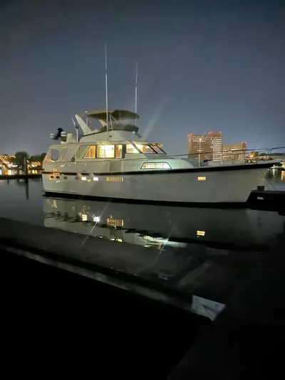 Hatt'rific Day Yacht Photos Pics 