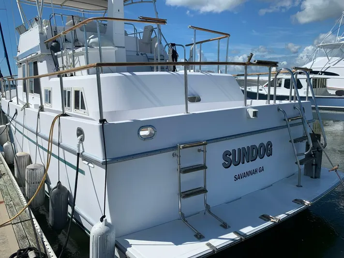 Sundog Yacht Photos Pics 