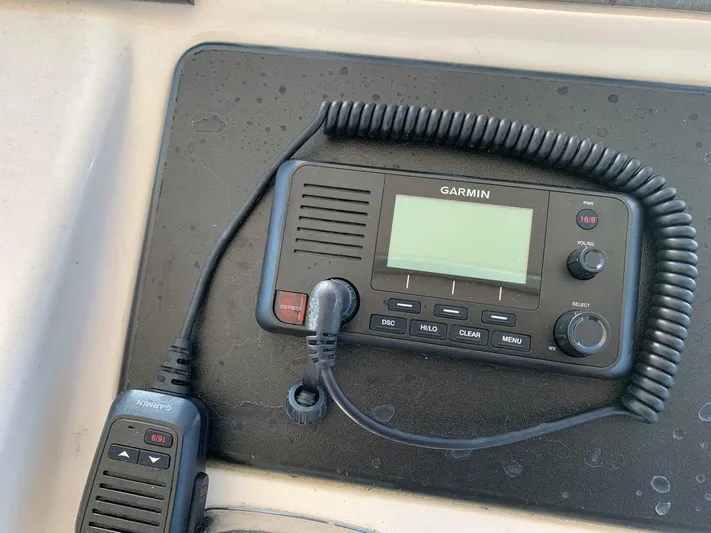 Sundog Yacht Photos Pics Garmin marine radio on 1996 Ocean Alexander 423 Classico yacht.