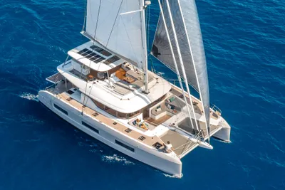 Lagoon 60
