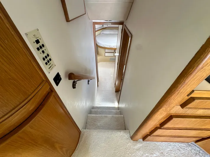  Yacht Photos Pics Bertram 43 Convertible