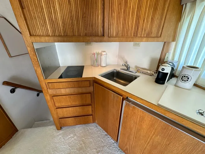  Yacht Photos Pics Bertram 43 Convertible