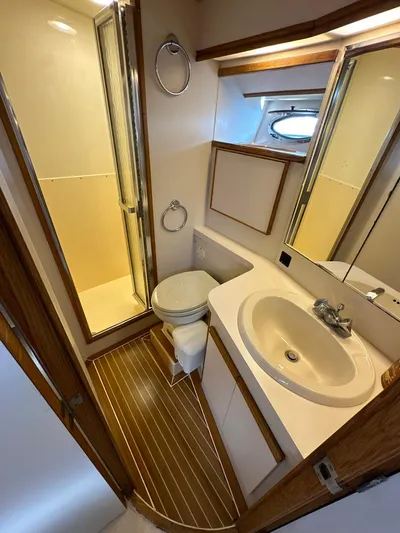  Yacht Photos Pics Bertram 43 Convertible