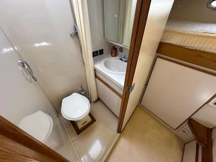  Yacht Photos Pics Bertram 43 Convertible