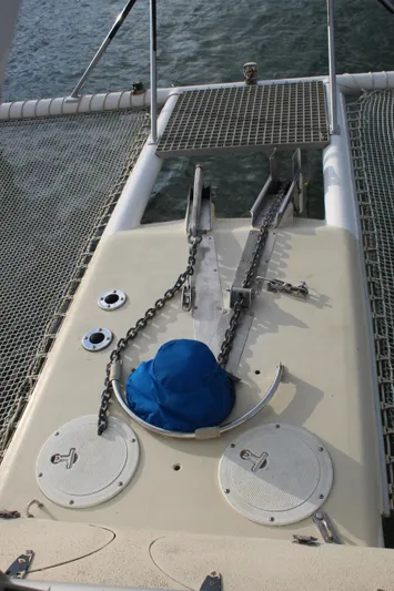 Panta Rhei Yacht Photos Pics Custom Roake 50 boat deck with anchor chain, 2012 model.