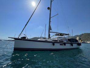 2017 Hallberg-Rassy 44