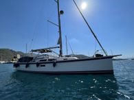 2017 Hallberg-Rassy 44