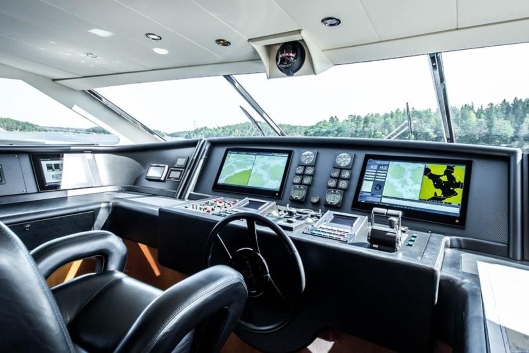 2006 Ferretti Yachts 111 