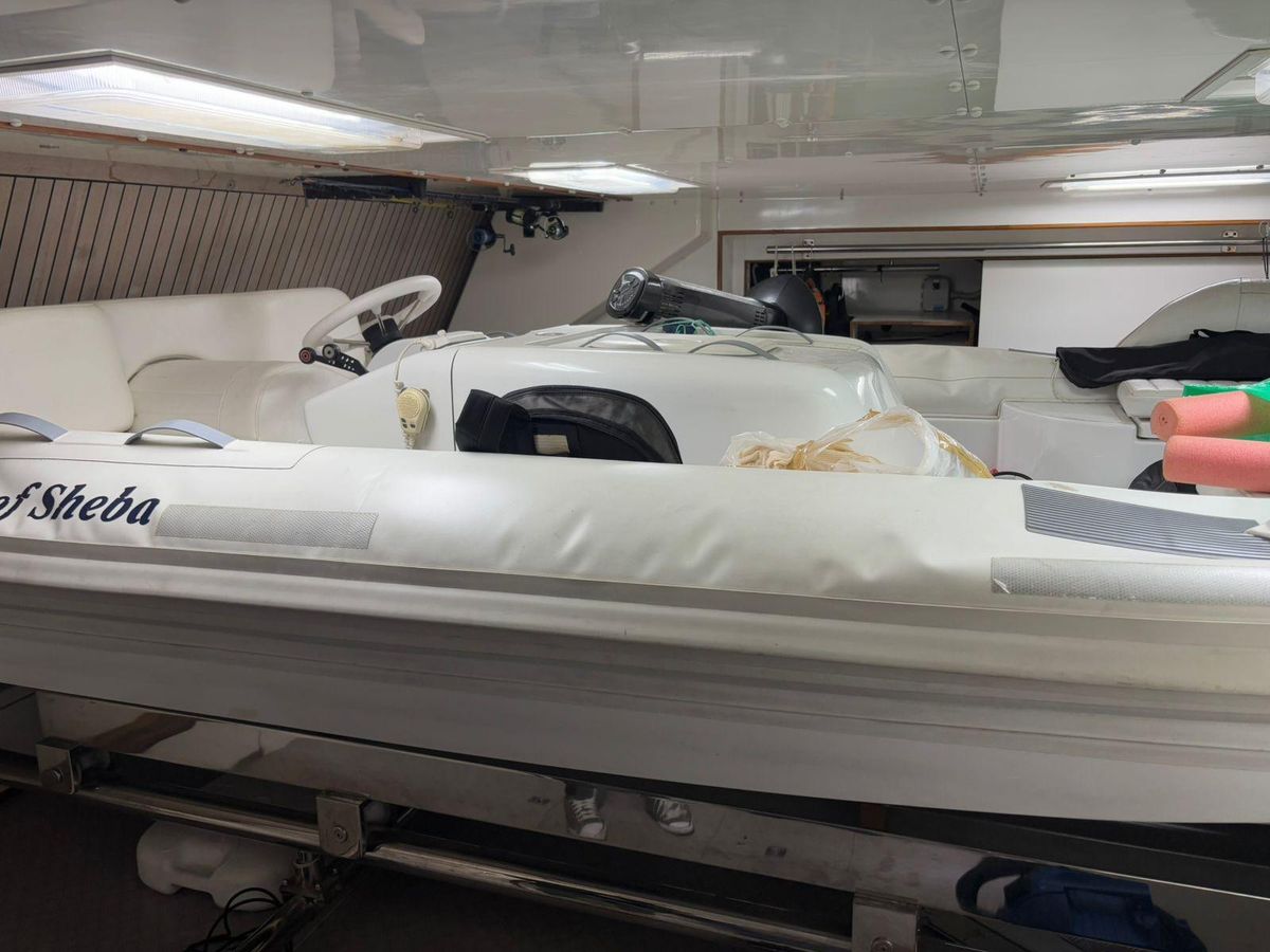 2006 Ferretti Yachts 111 