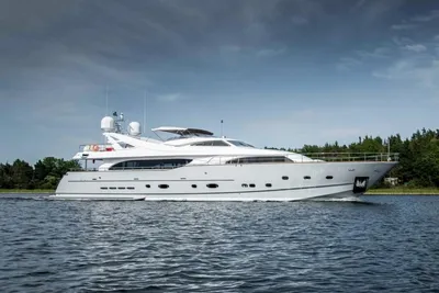 Ferretti Yachts 112 Custom Line