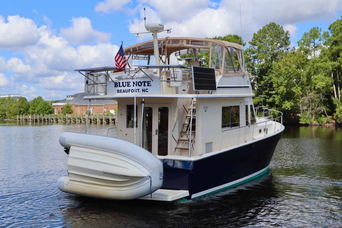 2007 Mainship 43 
