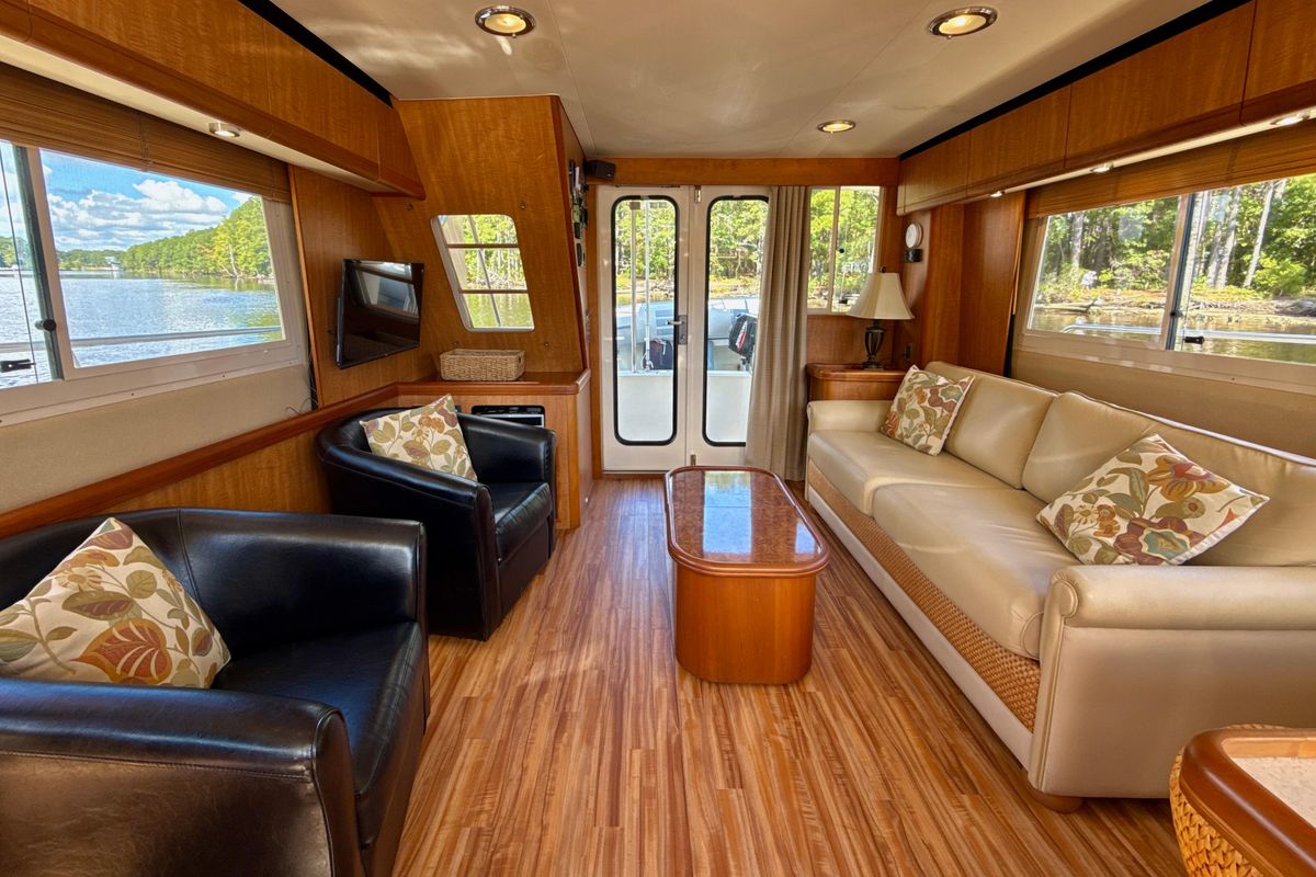 2007 Mainship 43 