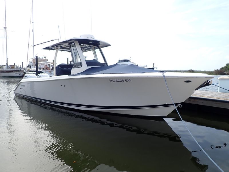2022 Pursuit 288 Sport