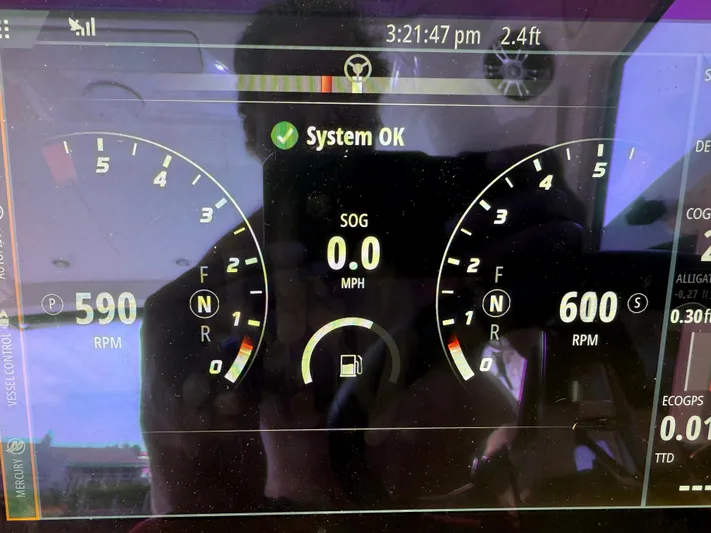  Yacht Photos Pics Dashboard of 2021 Sea Ray Sundancer 350 Coupe showing RPM and system status.