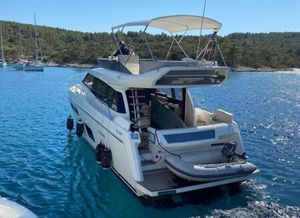 Ferretti Yachts 450
