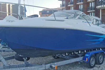 2004 Beneteau Flyer 650 Cabin