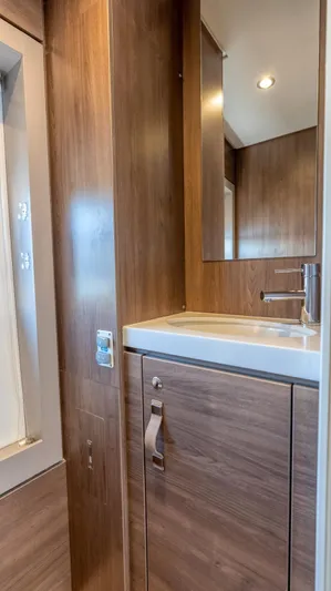 Crazy Knot Nuts Yacht Photos Pics 