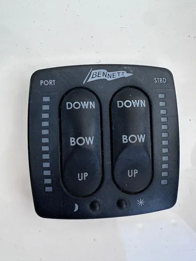No Name Yacht Photos Pics Bennett trim tab control panel on 2016 Intrepid 375 Walkaround boat.