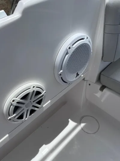 No Name Yacht Photos Pics 2016 Intrepid 375 Walkaround boat interior with built-in speakers.