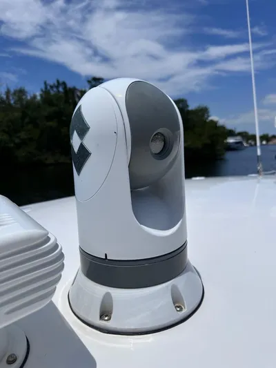 No Name Yacht Photos Pics 2016 Intrepid 375 Walkaround boat camera system.