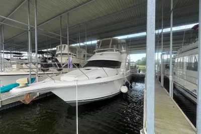 Silverton 392 Motor Yacht