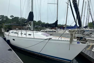 Catalina 400