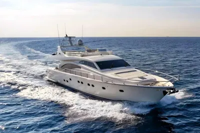 2001 Ferretti Yachts 68 Fly