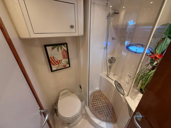 No Estate Yacht Photos Pics 