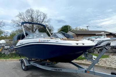Hurricane SunDeck 191 OB