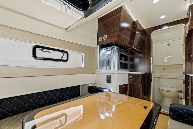  Yacht Photos Pics 2016 SCOUT 420 LXF - Image 42