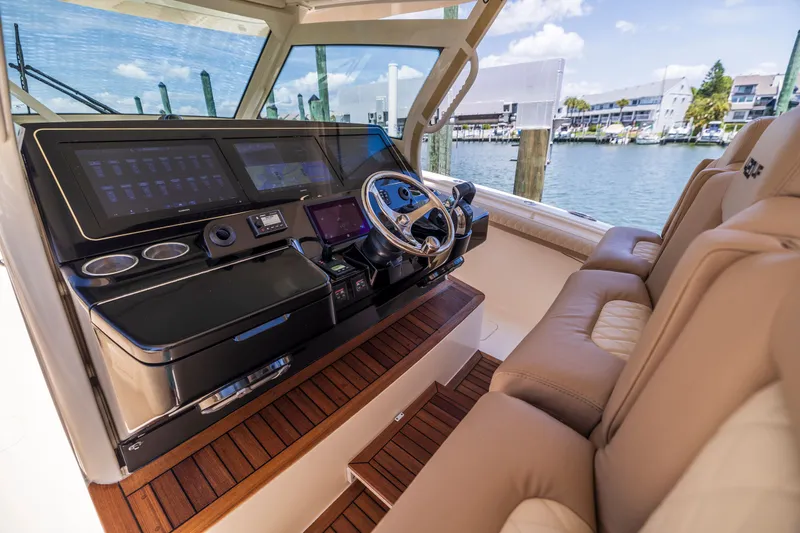  Yacht Photos Pics 2016 SCOUT 420 LXF - Image 22