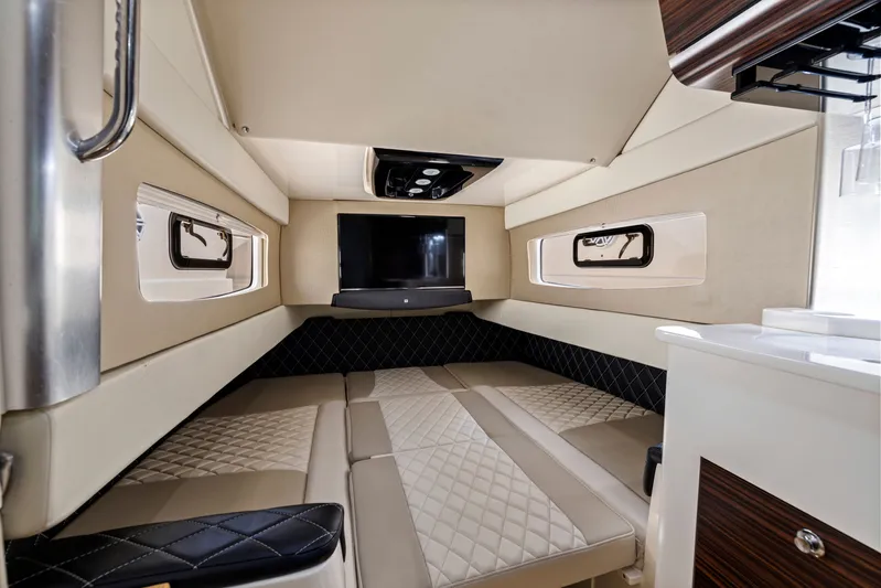  Yacht Photos Pics 2016 SCOUT 420 LXF - Image 43