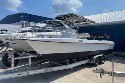 Twin Vee 26